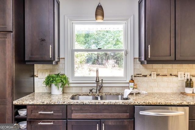 1590 Knob Hill Drive NE, Atlanta, GA 30329