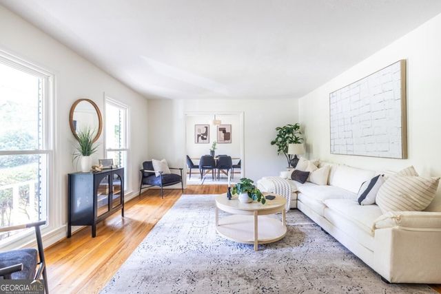 1590 Knob Hill Drive NE, Atlanta, GA 30329