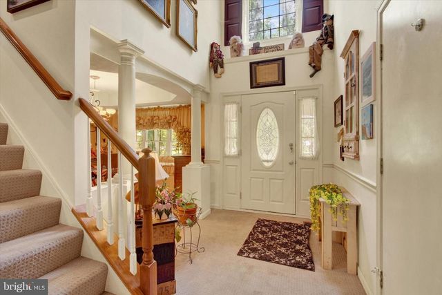 1053 FOREST DR, Abbottstown, PA 17301