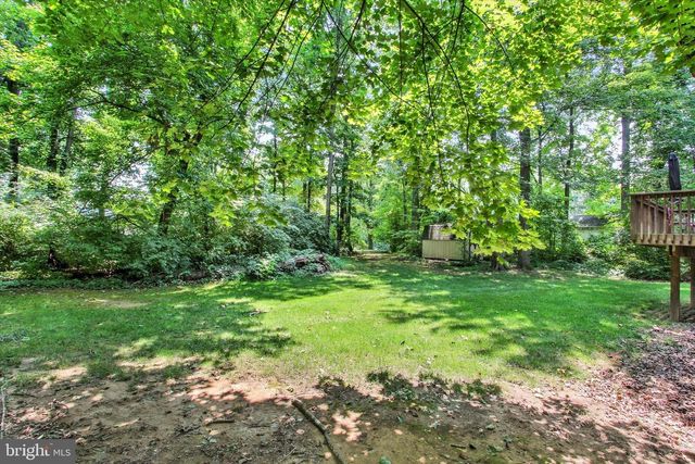 1053 FOREST DR, Abbottstown, PA 17301