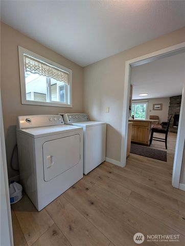 9428 Pacific Avenue SE, Olympia, WA 98513