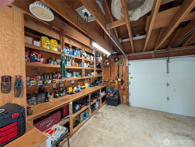 9428 Pacific Avenue SE, Olympia, WA 98513