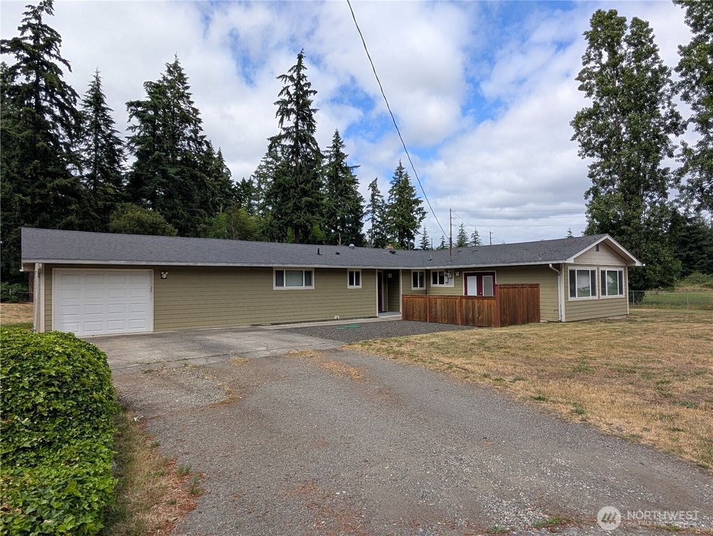 9428 Pacific Avenue SE, Olympia, WA 98513