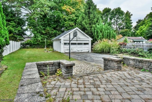646 Lincoln Ave, Pompton Lakes Boro, NJ 07442