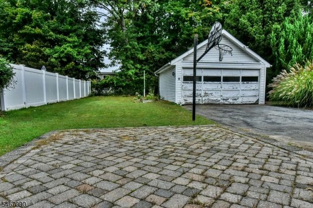 646 Lincoln Ave, Pompton Lakes Boro, NJ 07442