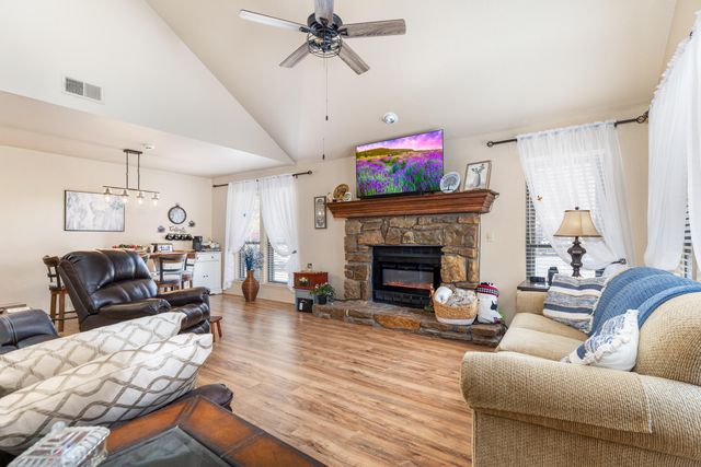 33601 Dogwood Cliff 20, Afton, OK 74331