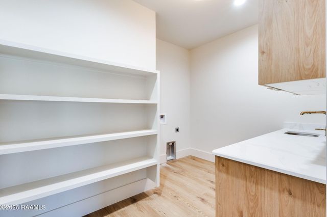 100 La Rue Malaga, Broussard, LA 70518