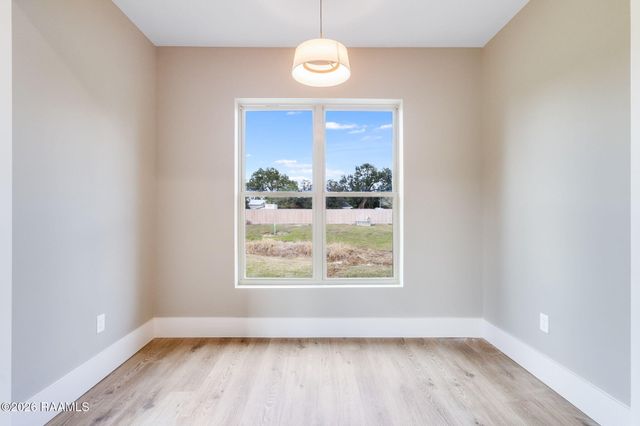 100 La Rue Malaga, Broussard, LA 70518