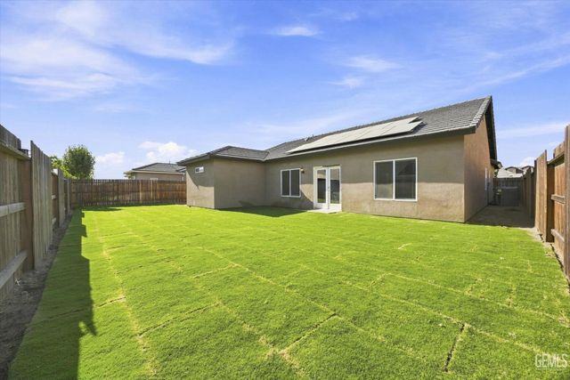 6607 Sunchase Drive, Bakersfield, CA 93313