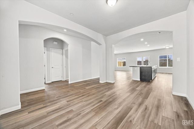 6607 Sunchase Drive, Bakersfield, CA 93313