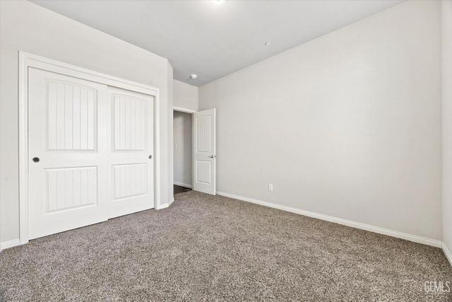 6607 Sunchase Drive, Bakersfield, CA 93313
