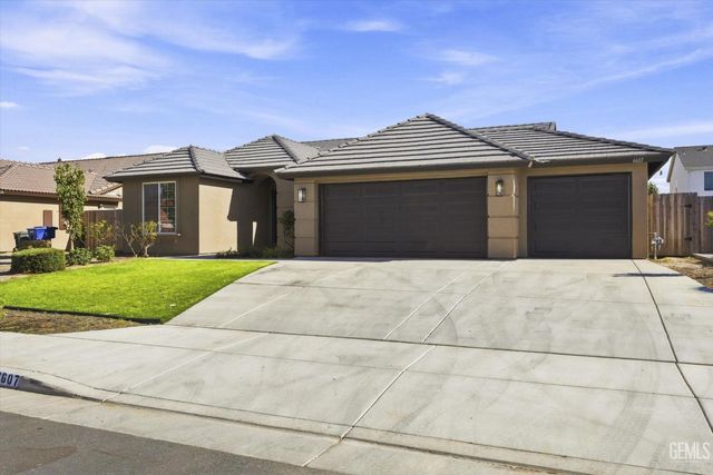 6607 Sunchase Drive, Bakersfield, CA 93313