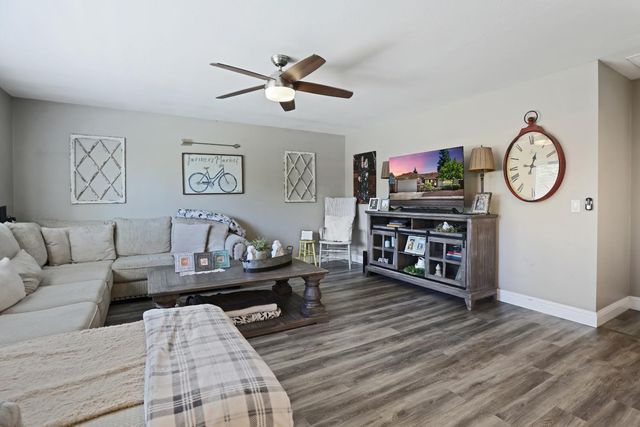 1980 Clemson Ct, Turlock, CA 95382