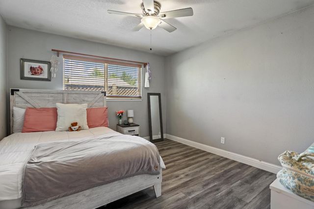1980 Clemson Ct, Turlock, CA 95382
