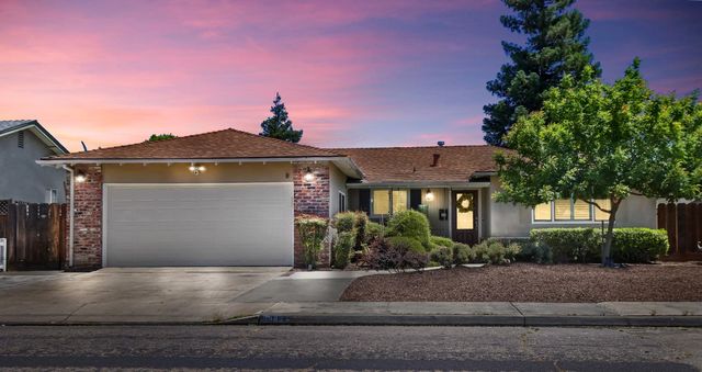 1980 Clemson Ct, Turlock, CA 95382