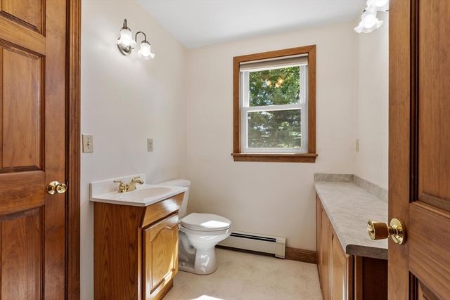 141 Will Thompson Way, Fitchburg, MA 01420