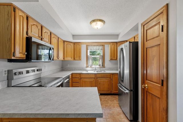 141 Will Thompson Way, Fitchburg, MA 01420