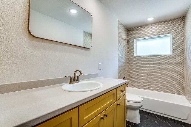 10343 Marsh Lane, Dallas, TX 75229