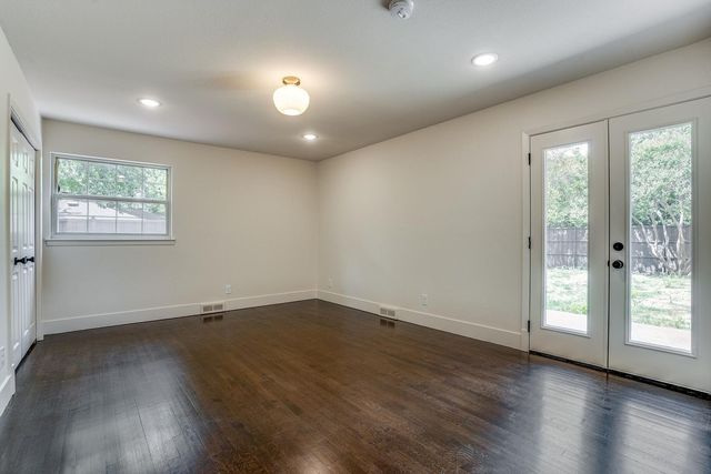 10343 Marsh Lane, Dallas, TX 75229