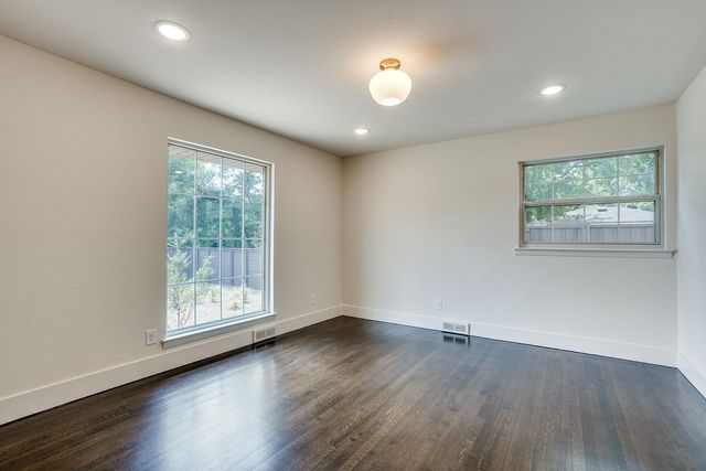 10343 Marsh Lane, Dallas, TX 75229