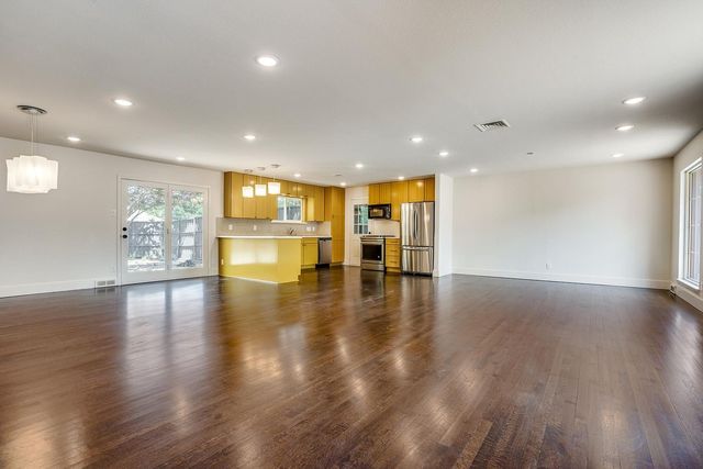 10343 Marsh Lane, Dallas, TX 75229
