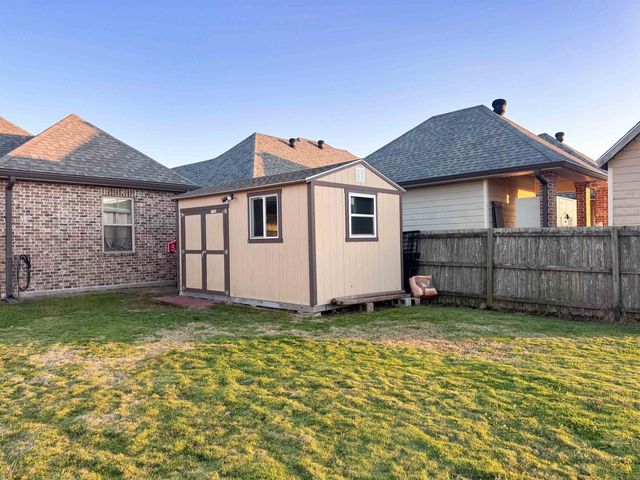 326 Ravensaide Drive, Houma, LA 70360