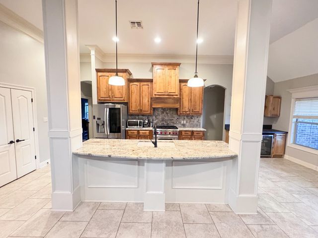 326 Ravensaide Drive, Houma, LA 70360