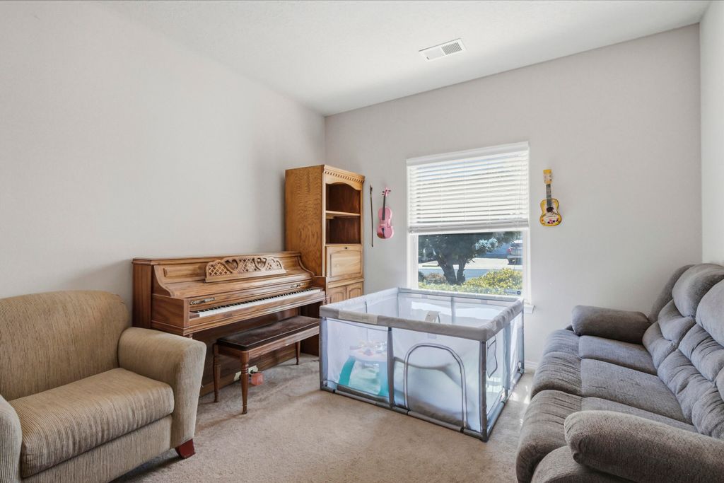 Image 23 of property listing at 916 Kipuka Drive NW, Albuquerque, NM 87120