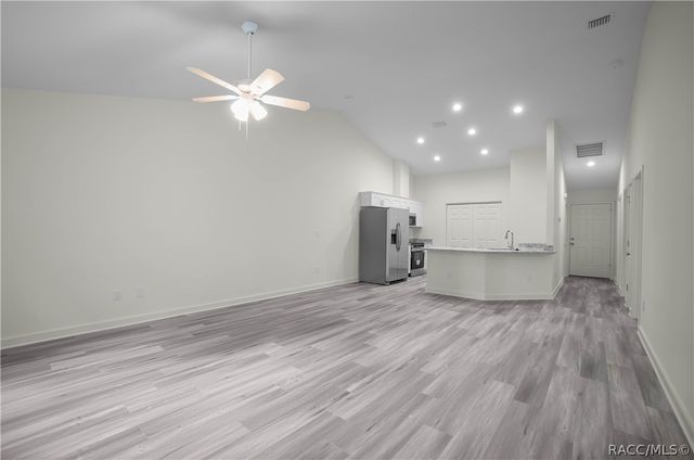 9227 E Royal Palm Drive, Inverness, FL 34450