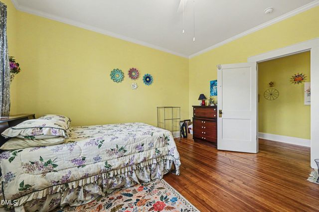 200 N 7th Street, Mebane, NC 27302