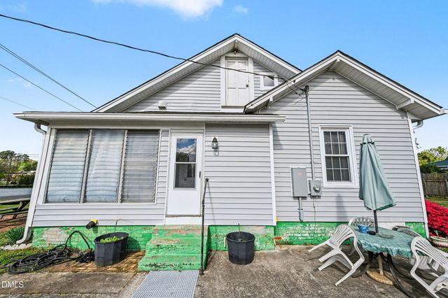 200 N 7th Street, Mebane, NC 27302