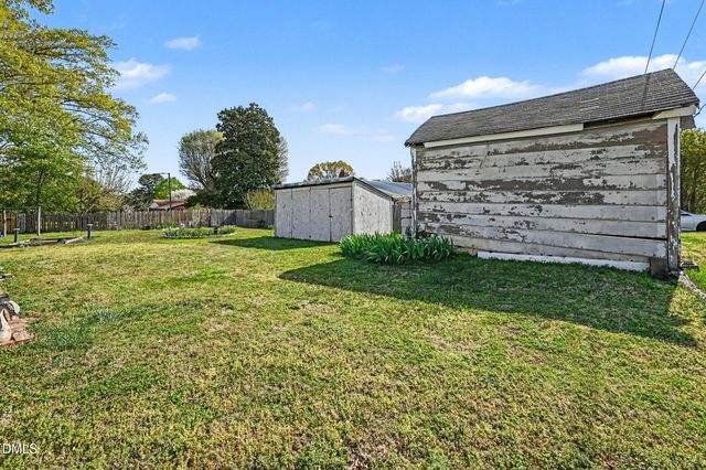 200 N 7th Street, Mebane, NC 27302