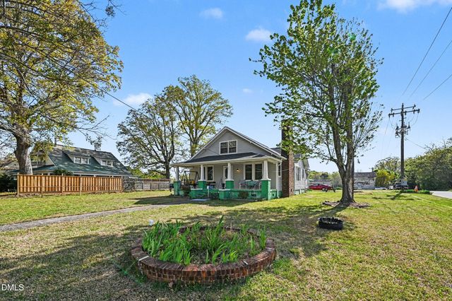 200 N 7th Street, Mebane, NC 27302