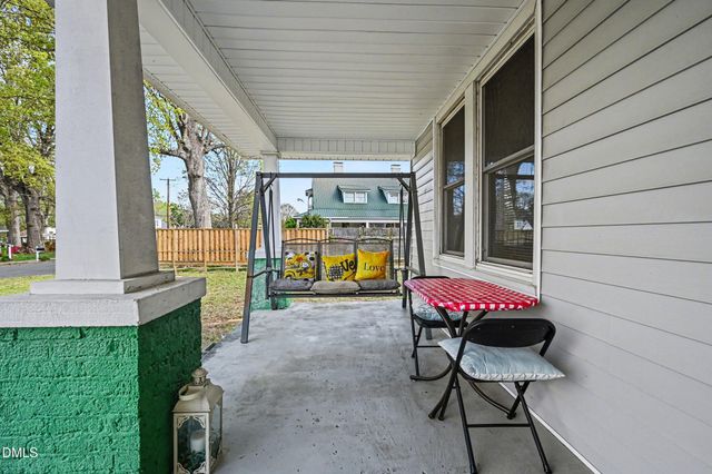 200 N 7th Street, Mebane, NC 27302