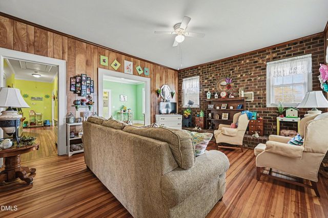 200 N 7th Street, Mebane, NC 27302