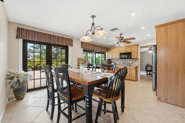 2017 NW 102nd Terrace, Coral Springs, FL 33071