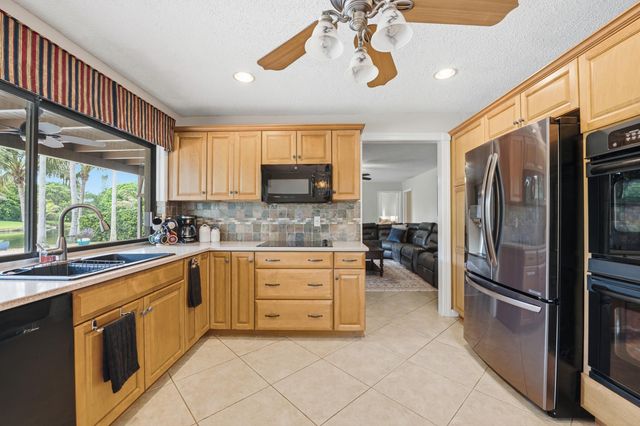 2017 NW 102nd Terrace, Coral Springs, FL 33071