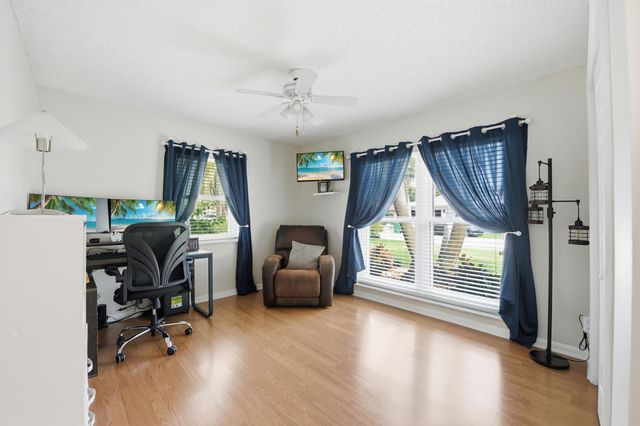 2017 NW 102nd Terrace, Coral Springs, FL 33071