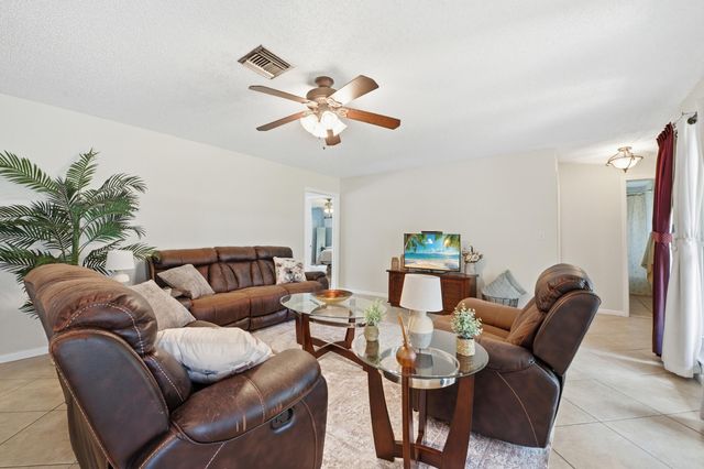 2017 NW 102nd Terrace, Coral Springs, FL 33071
