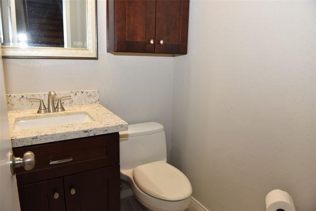 2822 Grants River Circle, Sugar Land, TX 77479