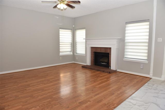 2822 Grants River Circle, Sugar Land, TX 77479