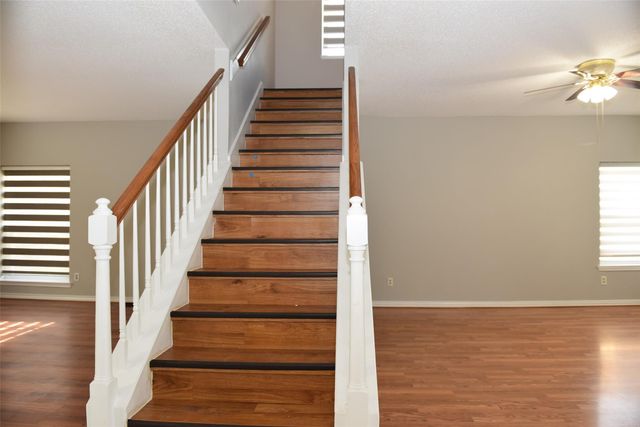 2822 Grants River Circle, Sugar Land, TX 77479