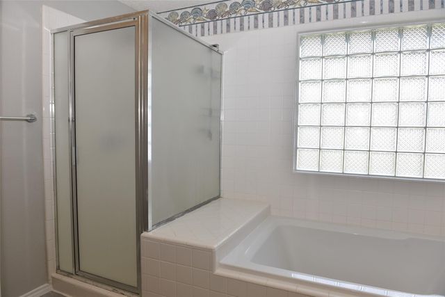2822 Grants River Circle, Sugar Land, TX 77479
