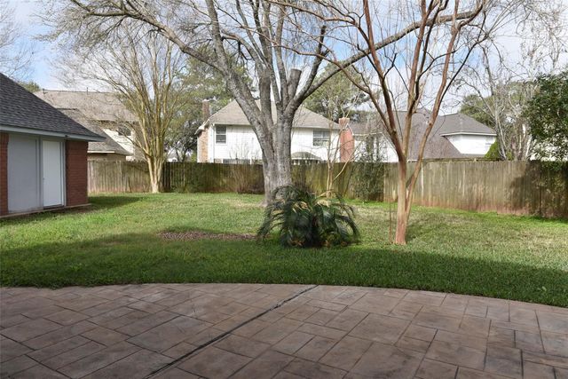 2822 Grants River Circle, Sugar Land, TX 77479