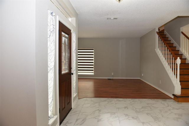 2822 Grants River Circle, Sugar Land, TX 77479