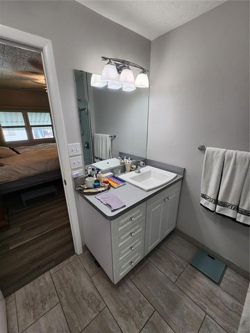 808 53RD AVENUE E 18, Bradenton, FL 34203