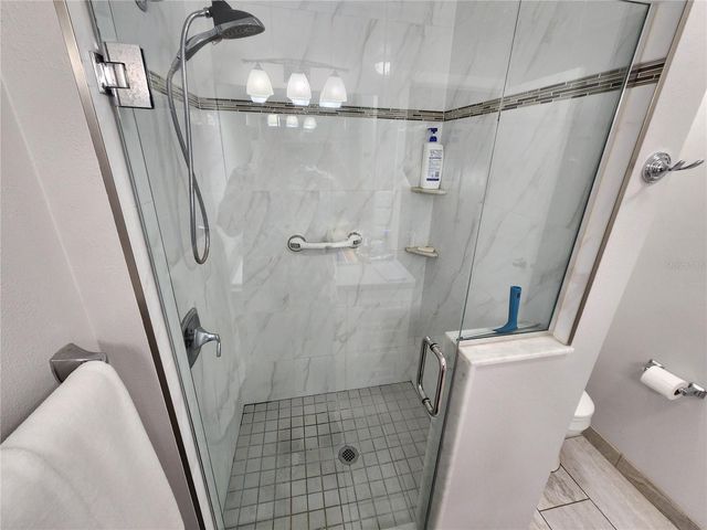 808 53RD AVENUE E 18, Bradenton, FL 34203