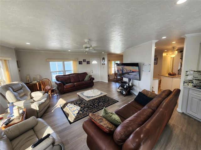 808 53RD AVENUE E 18, Bradenton, FL 34203