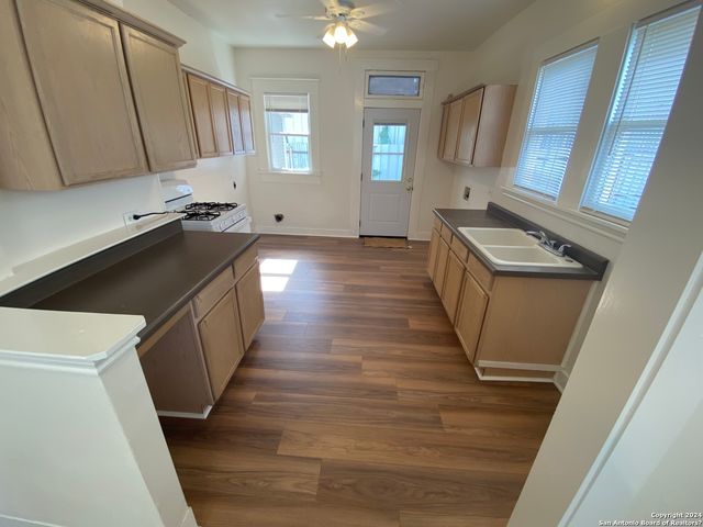 610 CROFT TRACE LN, San Antonio, TX 78212