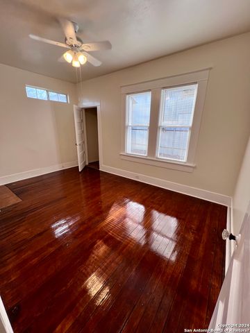 610 CROFT TRACE LN, San Antonio, TX 78212